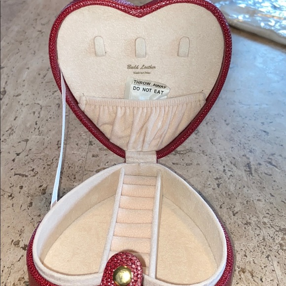 Budd Leather Jewelry - Beautiful Leather jewelry holder